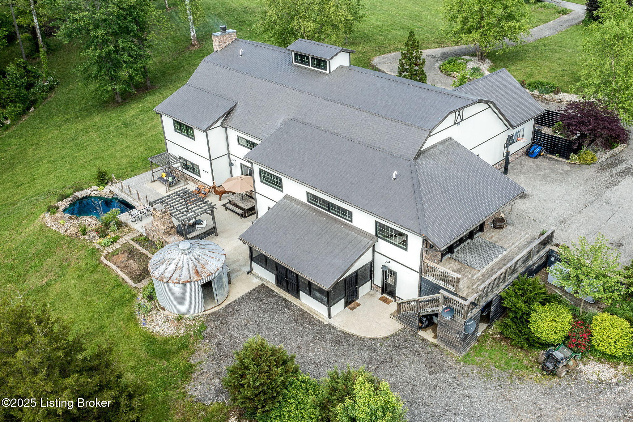 302 S Zoar Church Rd, Madison, Pennsylvania image 47