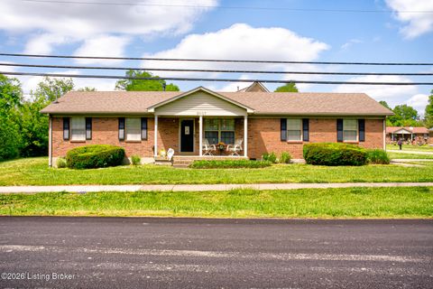 Photo of 3807 Hillcross Dr, Louisville, KY 40229 (MLS # 1716232)