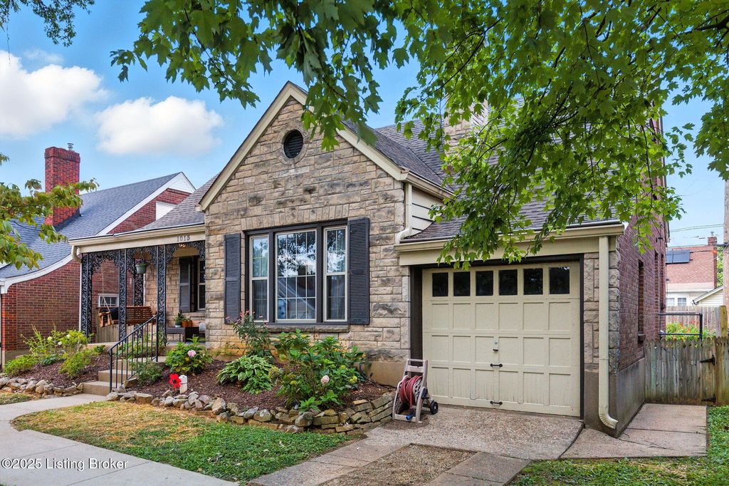 Photo of 1015 Greenleaf Rd, Louisville, KY 40213 (MLS # 1705316)