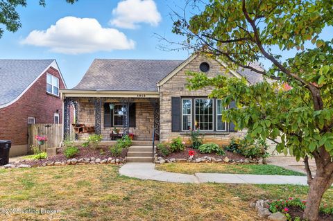 Photo of 1015 Greenleaf Rd, Louisville, KY 40213 (MLS # 1705316)