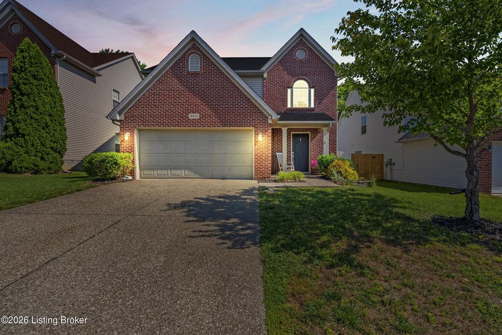 Photo of 8813 Eli Dr, Louisville, KY 40291 (MLS # 1717685)
