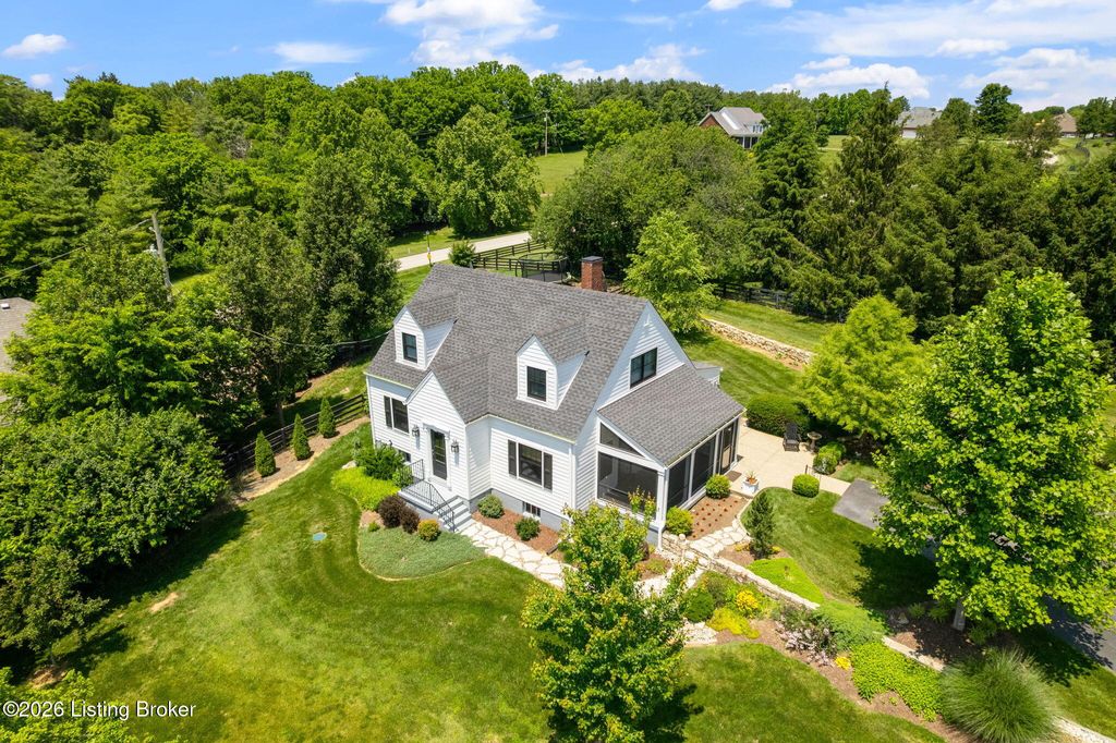 Photo of 10519 Covered Bridge Rd, Prospect, KY 40059 (MLS # 1710252)