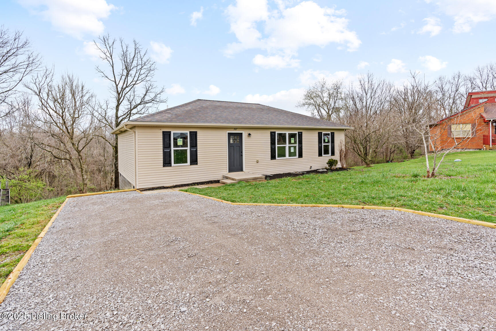 367 Evelyn Dr, Taylorsville, Kentucky image 2