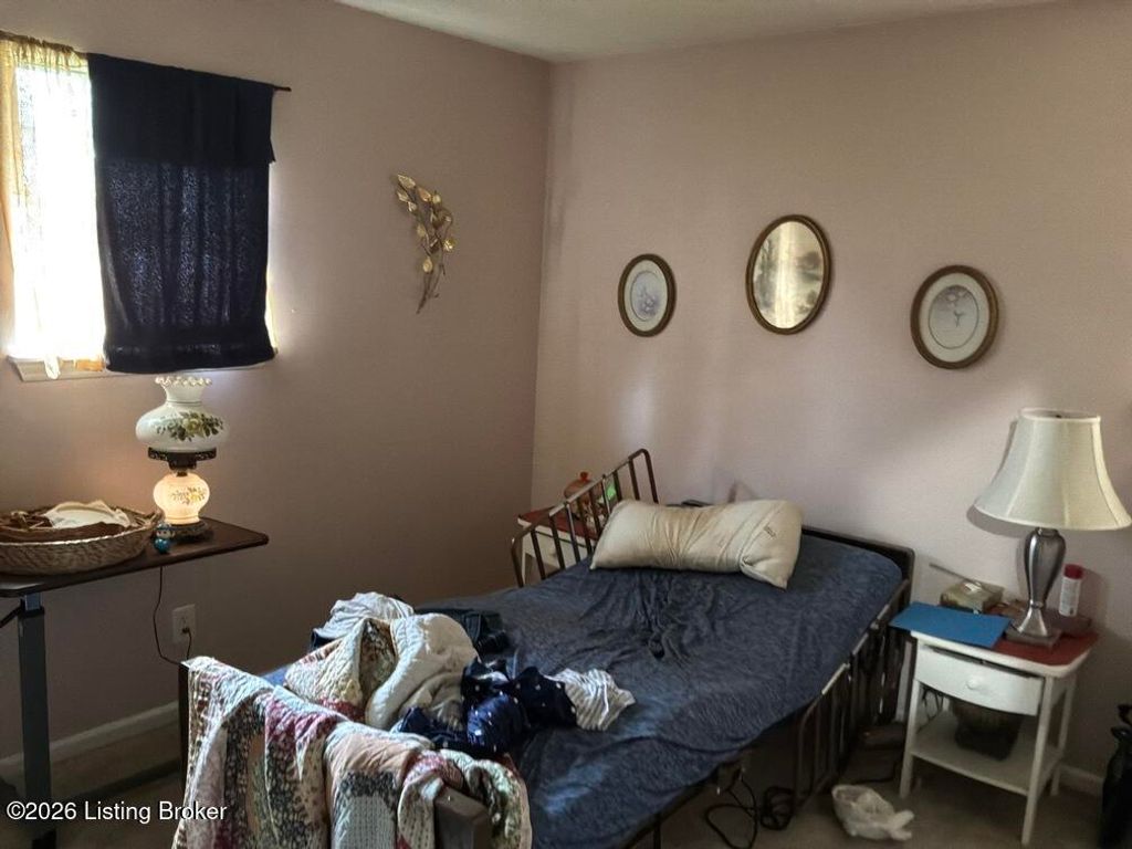 Photo of 413 Savannah Ave, Elizabethtown, KY 42701 (MLS # 1714625)