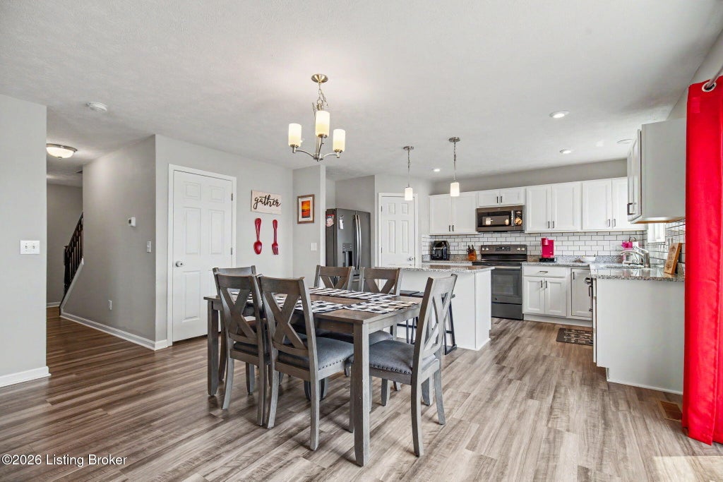 Photo of 8516 Splendid Point, Louisville, KY 40229 (MLS # 1723075)