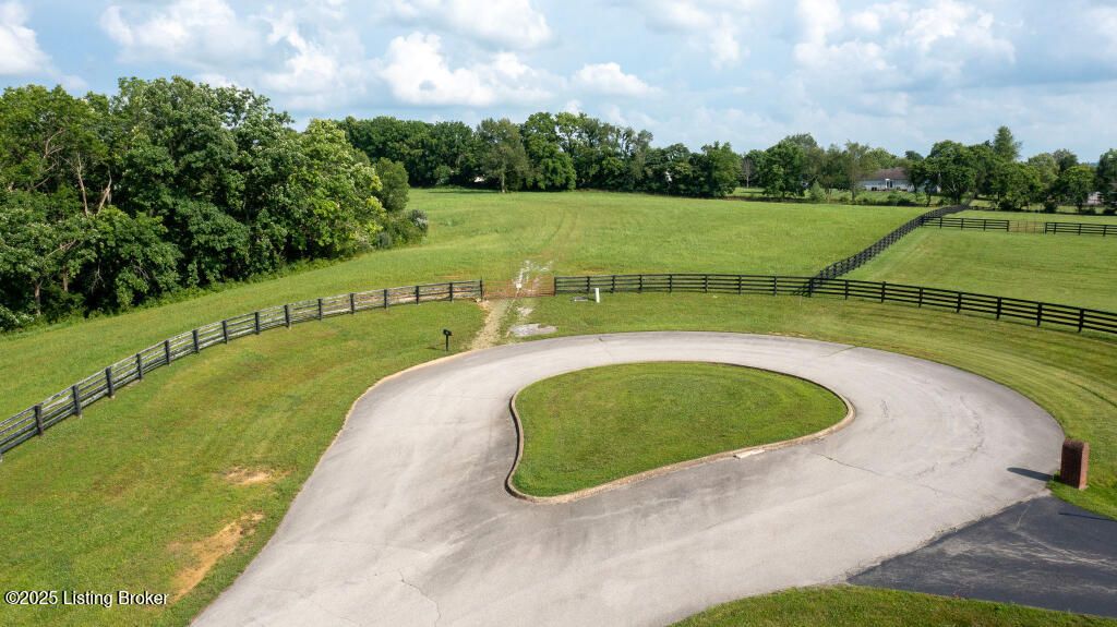 Photo of 263 L'Esprit Farm Cir, La Grange, KY 40031 (MLS # 1697395)