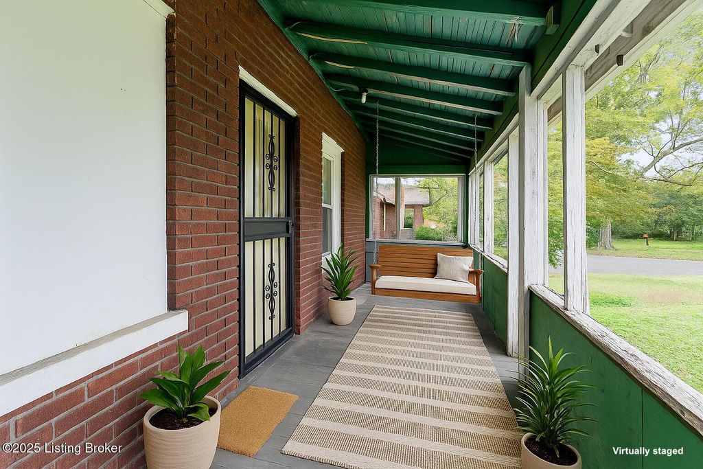 Photo of 2300 Oregon Ave, Louisville, KY 40210 (MLS # 1704786)