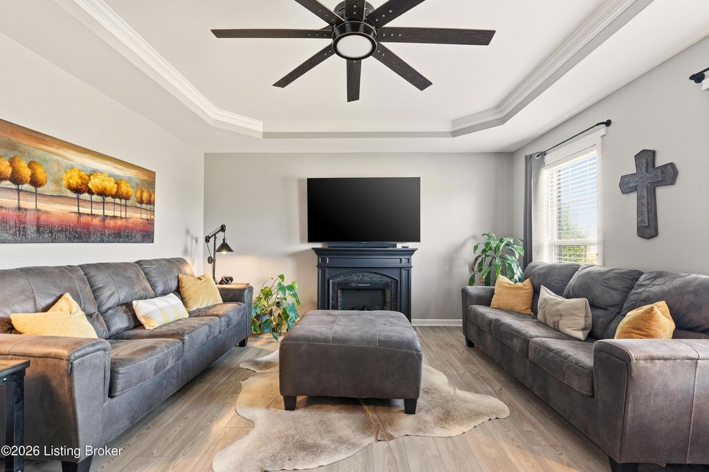 Photo of 340 Jasper Ln, Mt Washington, KY 40047 (MLS # 1707986)