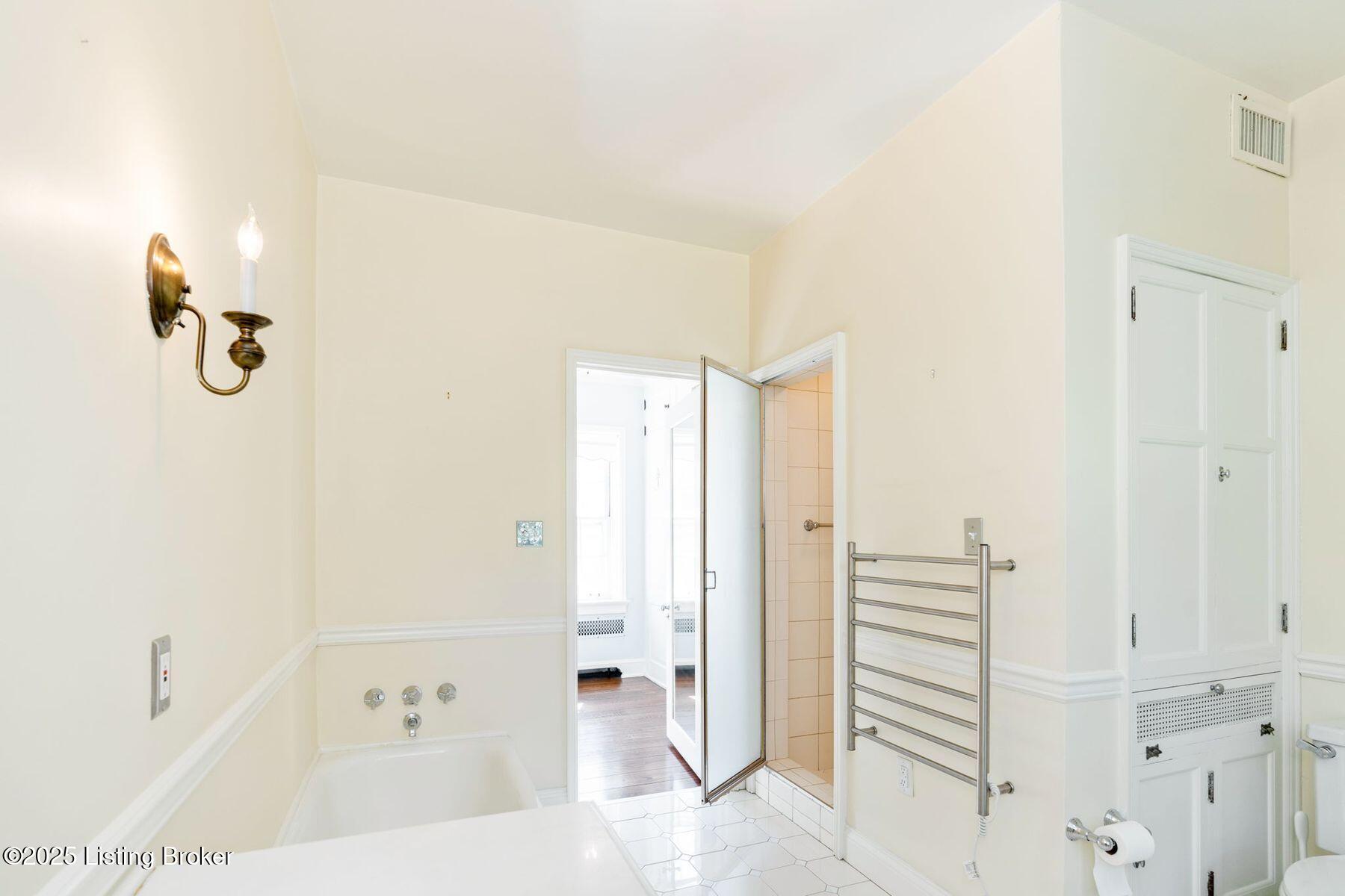 3740 Upper River Rd, Louisville, Kentucky image 35