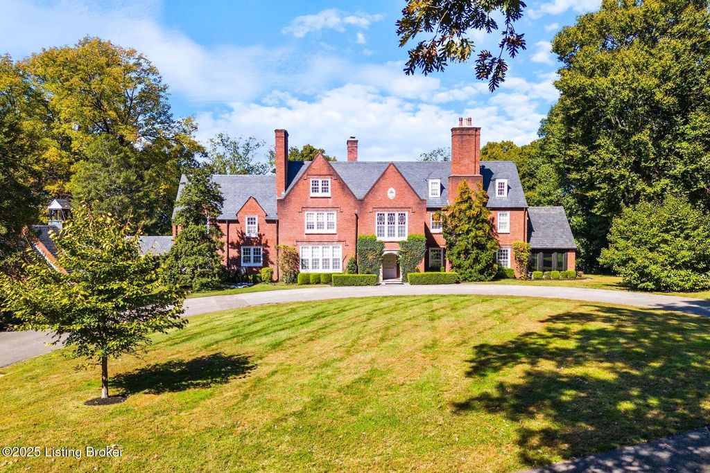 Photo of 3740 Upper River Rd, Louisville, KY 40207 (MLS # 1684177)