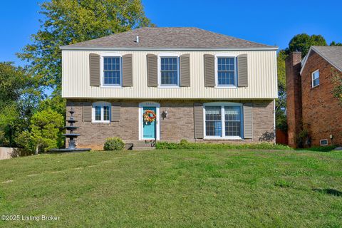 Photo of 8203 Huntsman Trail, Louisville, KY 40291 (MLS # 1701727) Photo of 8203 Huntsman Trail, Louisville, KY 40291 (MLS # 1701727)