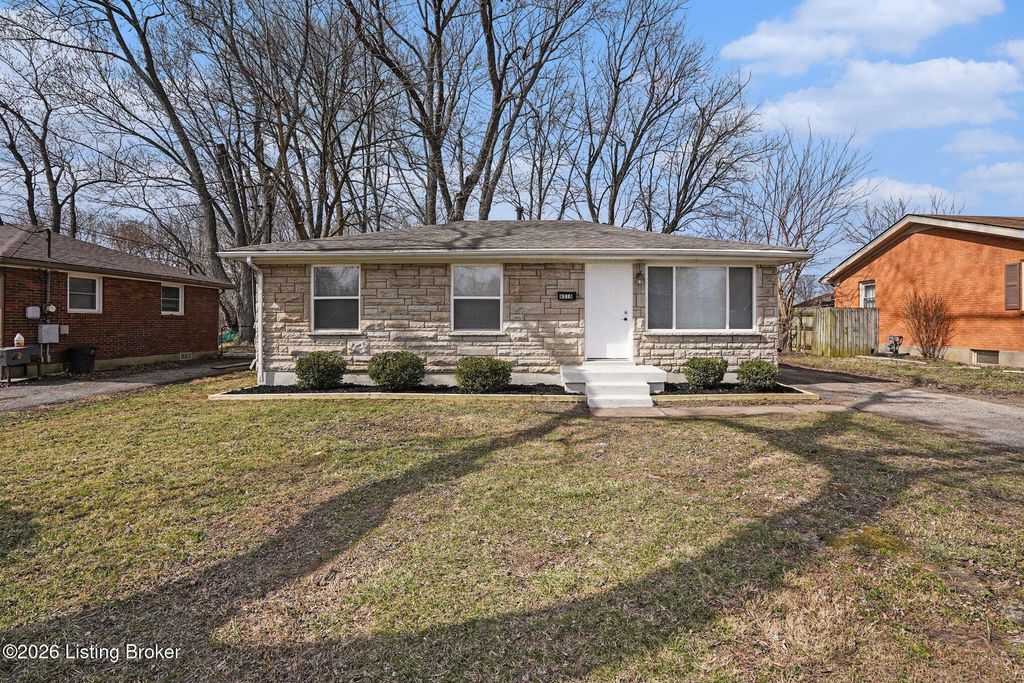 Photo of 6316 Krause Ave, Louisville, KY 40216 (MLS # 1710055)