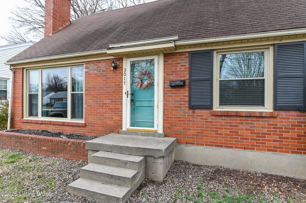 Photo of 3017 Rosedale Blvd, Louisville, KY 40220 (MLS # 1710490)