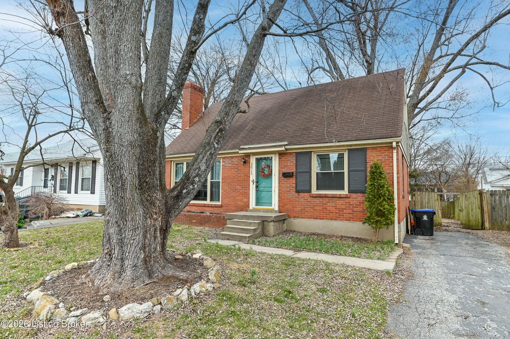 Photo of 3017 Rosedale Blvd, Louisville, KY 40220 (MLS # 1710490)