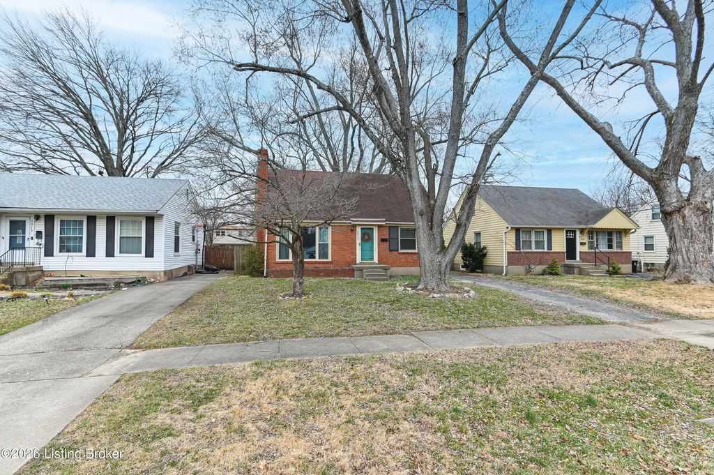 Photo of 3017 Rosedale Blvd, Louisville, KY 40220 (MLS # 1710490)