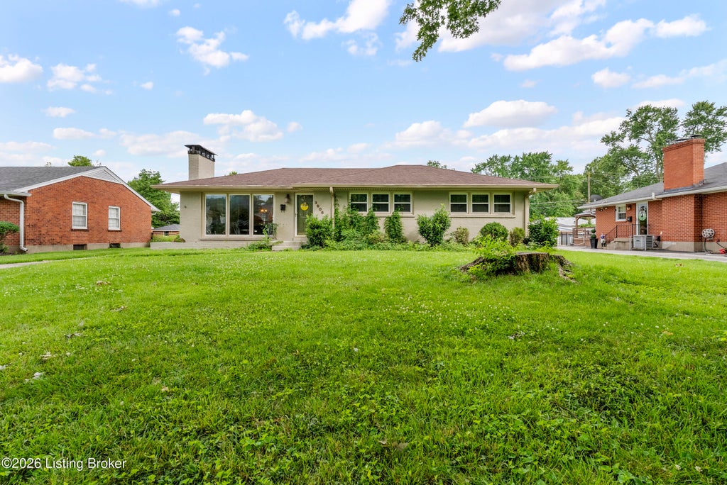 Photo of 3606 Norbourne Blvd, Louisville, KY 40207 (MLS # 1722117)