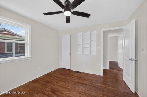 Tiny photo for 2424 Weber Ln, Louisville, KY 40216 (MLS # 1730985)