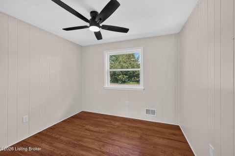 Tiny photo for 2424 Weber Ln, Louisville, KY 40216 (MLS # 1730985)