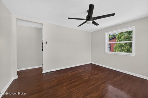 Tiny photo for 2424 Weber Ln, Louisville, KY 40216 (MLS # 1730985)