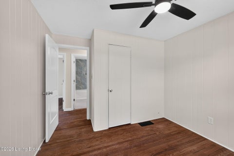 Tiny photo for 2424 Weber Ln, Louisville, KY 40216 (MLS # 1730985)