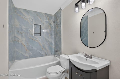 Tiny photo for 2424 Weber Ln, Louisville, KY 40216 (MLS # 1730985)