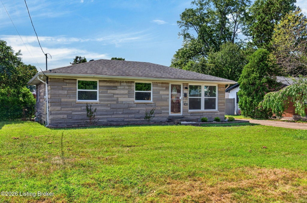 Photo of 2424 Weber Ln, Louisville, KY 40216 (MLS # 1730985)