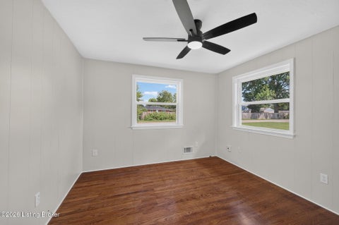 Tiny photo for 2424 Weber Ln, Louisville, KY 40216 (MLS # 1730985)