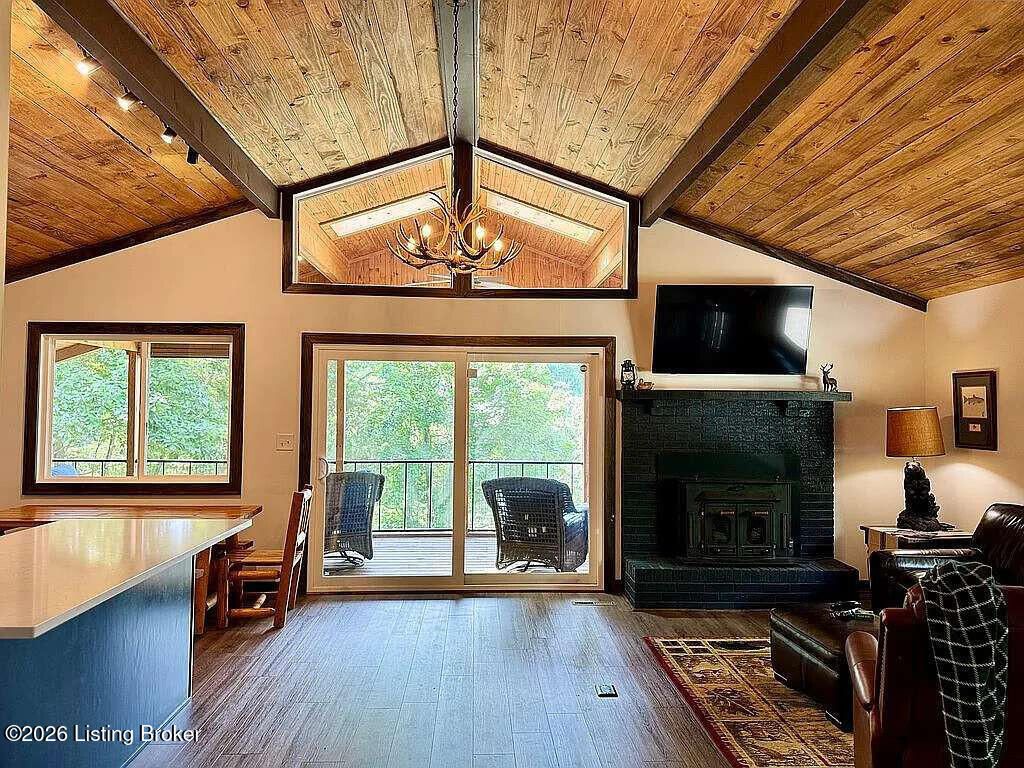 Photo of 73 Hawthorne Ct, Brandenburg, KY 40108 (MLS # 1711736)