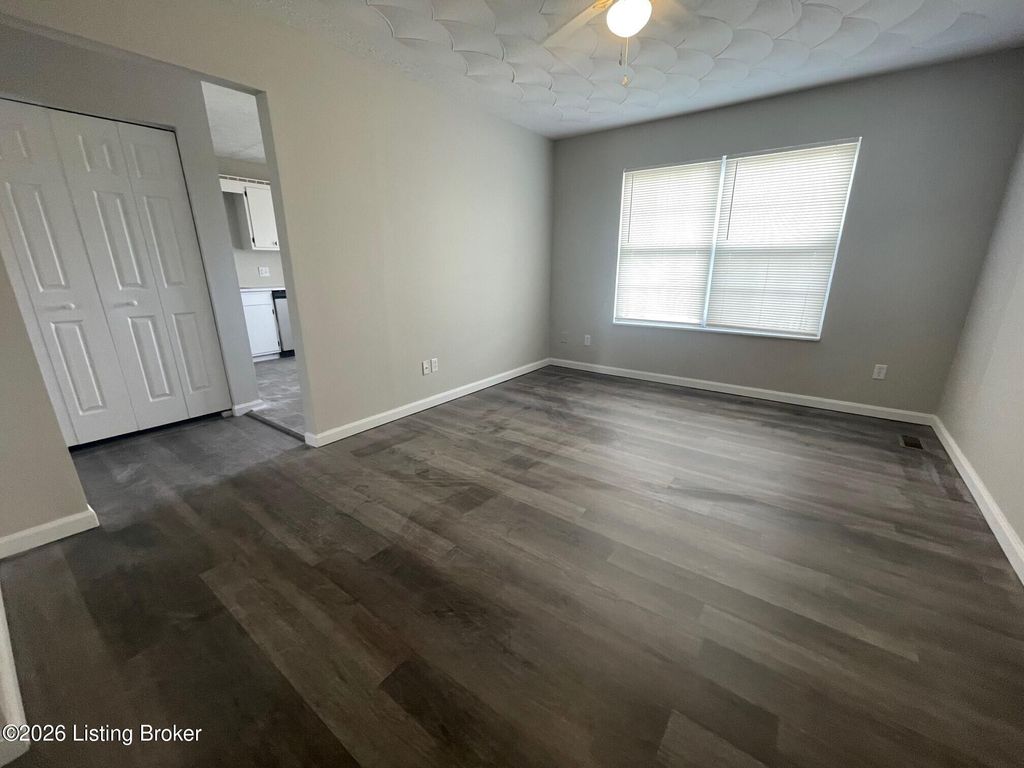 Photo of 430 Joy Ave #3, Mt Washington, KY 40047 (MLS # 1708355)