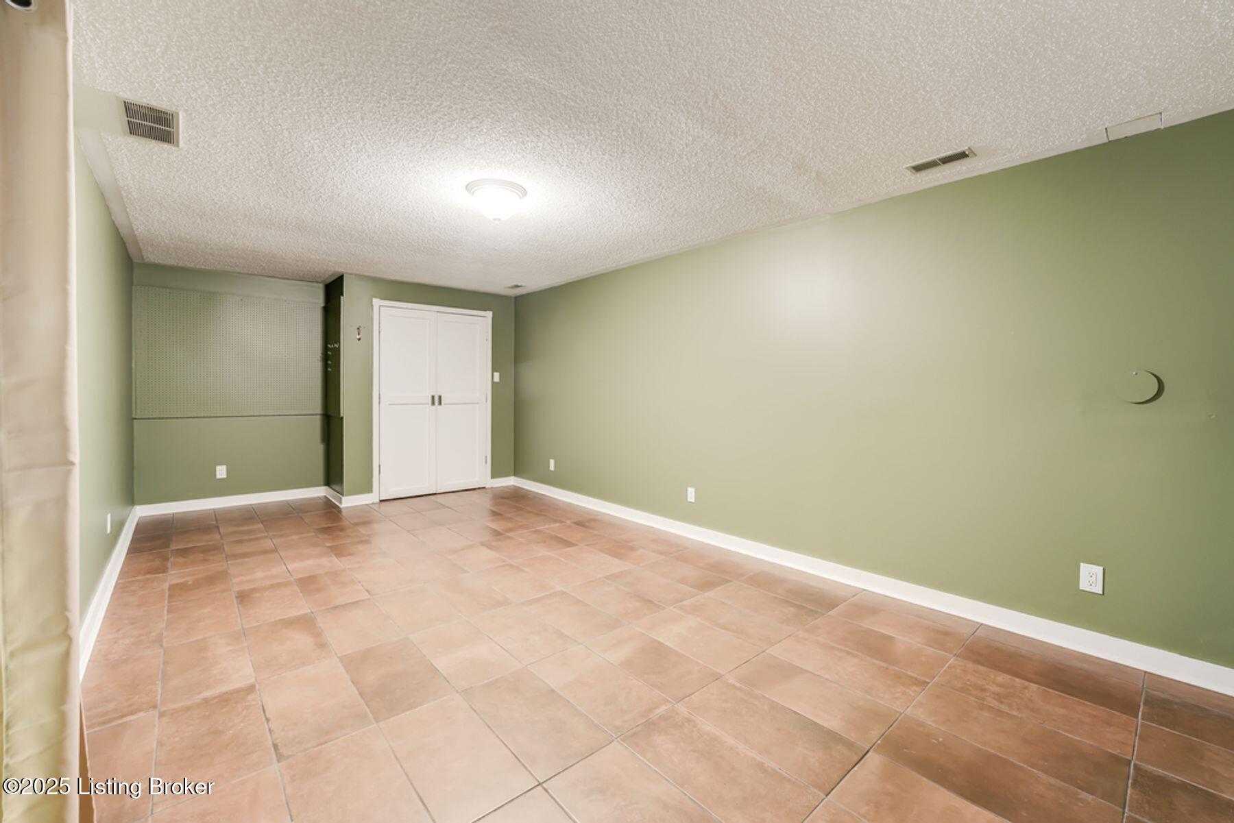 4806 Red Dawn Dr, Louisville, Pennsylvania image 34