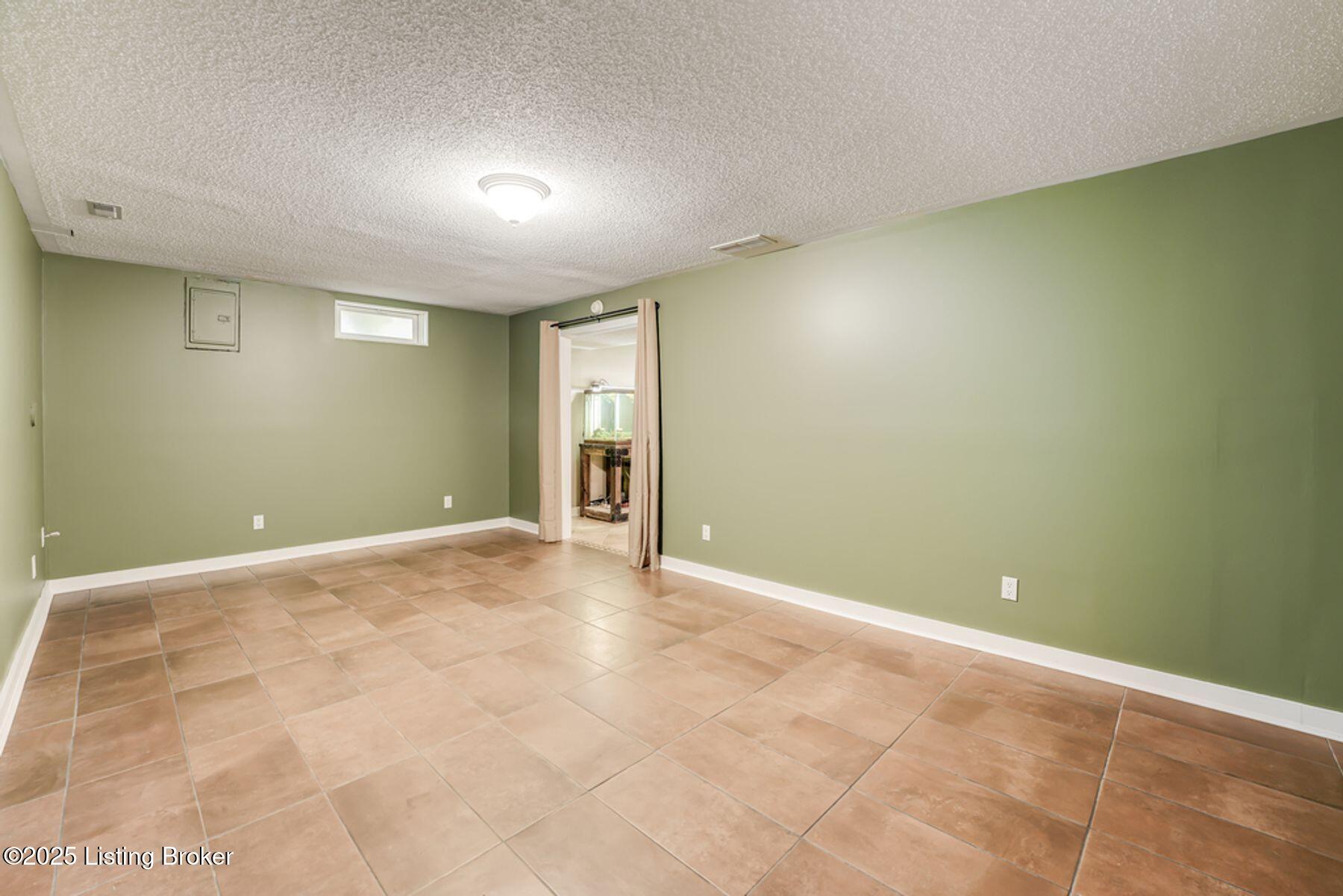 4806 Red Dawn Dr, Louisville, Pennsylvania image 35