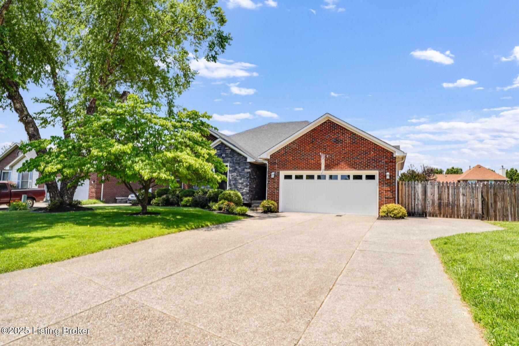 4806 Red Dawn Dr, Louisville, Pennsylvania image 3