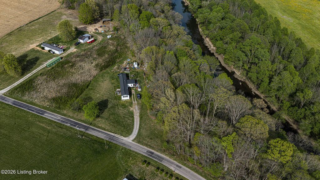 Photo of 4396 Colesbend Rd, Smiths Grove, KY 42171 (MLS # 1714295)