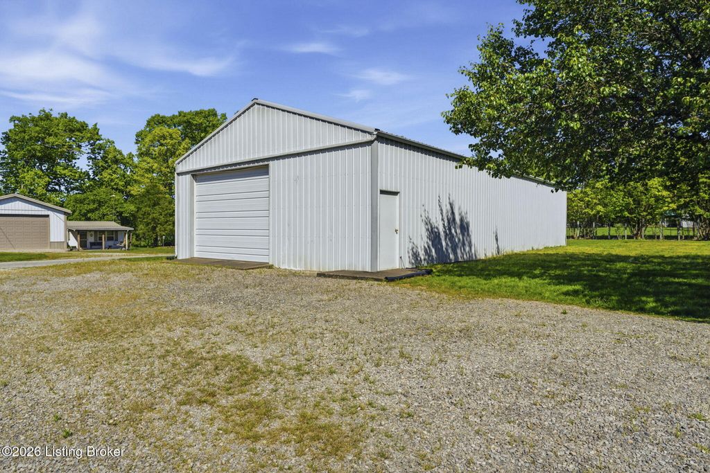 Photo of 905 Nolin Park Rd, Clarkson, KY 42726 (MLS # 1714946)