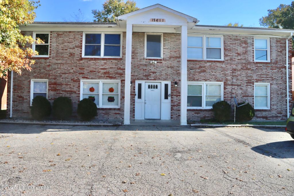 Photo of 12611 E Orell Rd #2, Louisville, KY 40272 (MLS # 1711361)