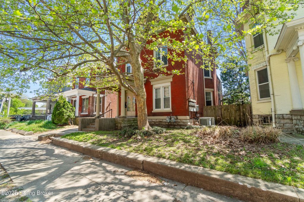 Photo of 1236 E Broadway, Louisville, KY 40204 (MLS # 1705339)