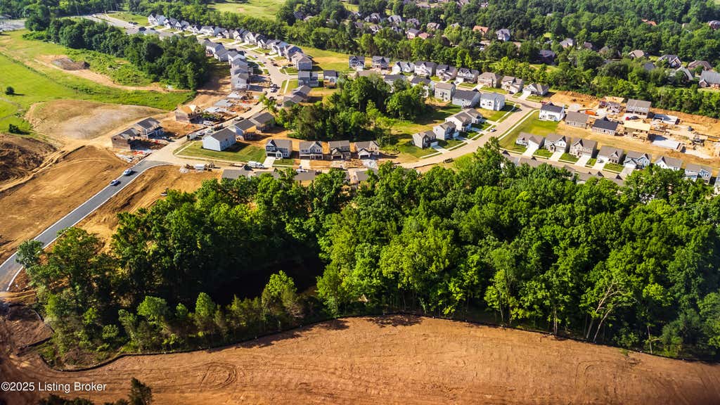 Photo of 2024 Saddlewood Trail, Louisville, KY 40245 (MLS # 1726474)