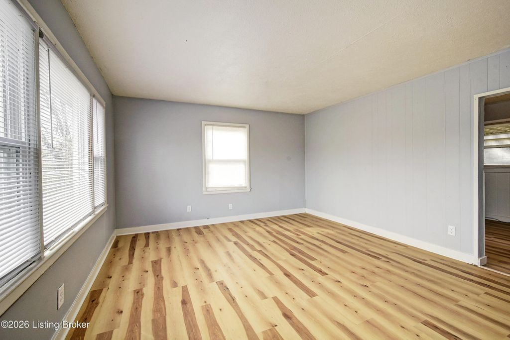 Photo of 9218 Cavalcade Ave, Louisville, KY 40272 (MLS # 1711673)