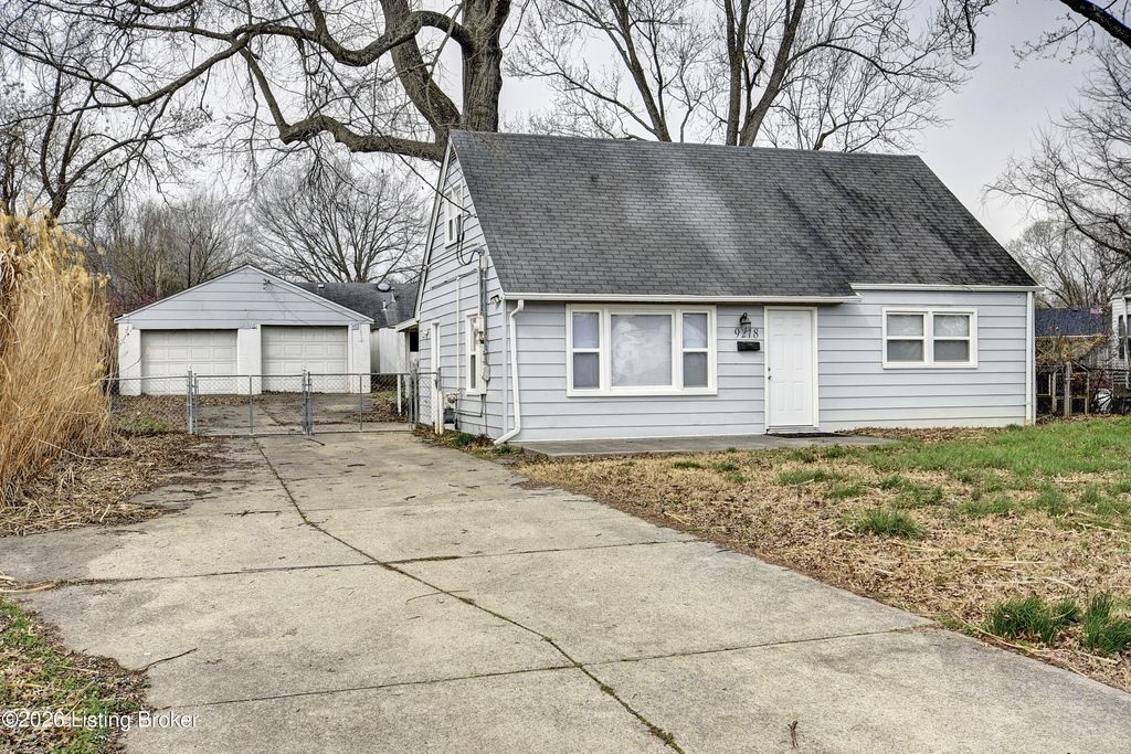 Photo of 9218 Cavalcade Ave, Louisville, KY 40272 (MLS # 1711673)