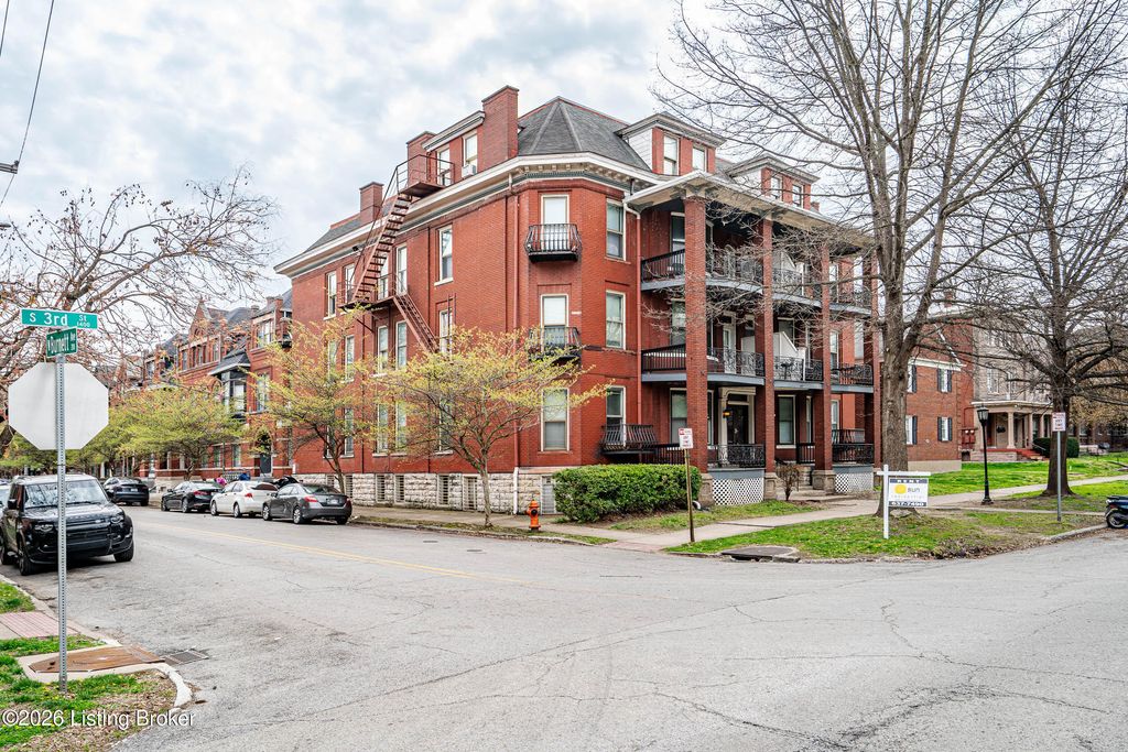 Photo of 1453 S 3rd St, Louisville, KY 40208 (MLS # 1713852)