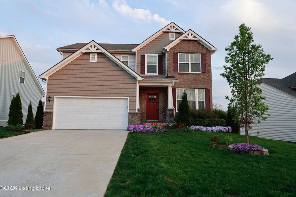 Photo of 16212 Rockcrest View Ln, Louisville, KY 40245 (MLS # 1710833)