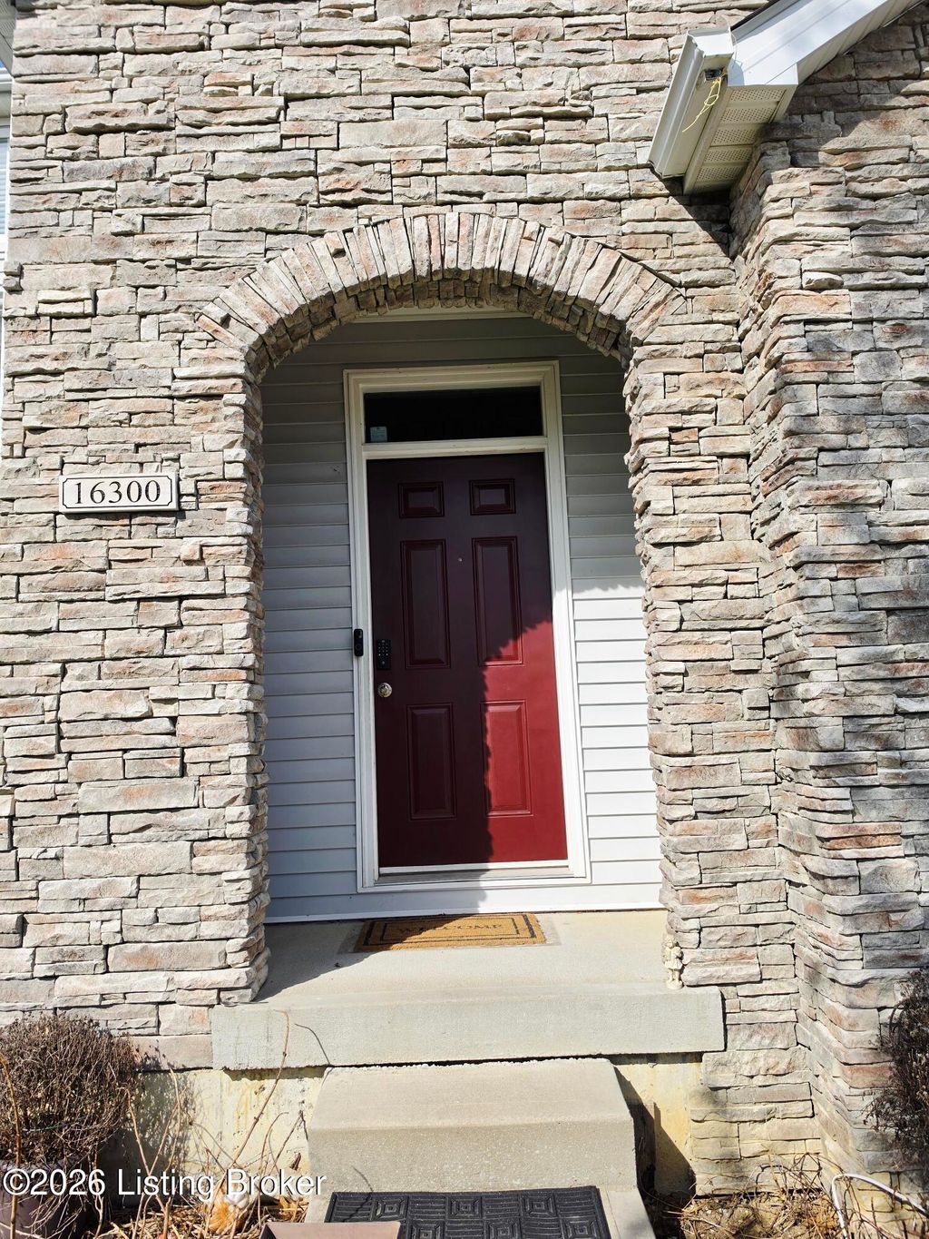 Photo of 16300 Brookfield View Ct, Louisville, KY 40245 (MLS # 1712834)