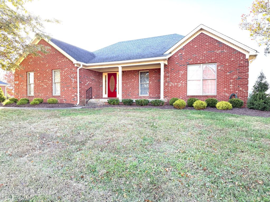 Photo of 6710 Woodrow Way, Louisville, KY 40228 (MLS # 1703362)