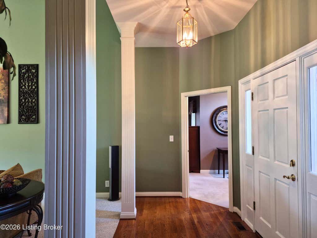 Photo of 4313 Pleasant Glen Dr, Louisville, KY 40299 (MLS # 1725394)
