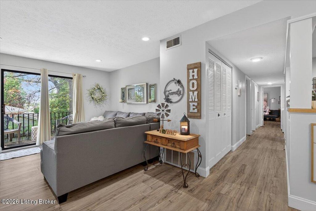 Photo of 7074 Wildwood Cir #APT 165, Louisville, KY 40291 (MLS # 1714068)