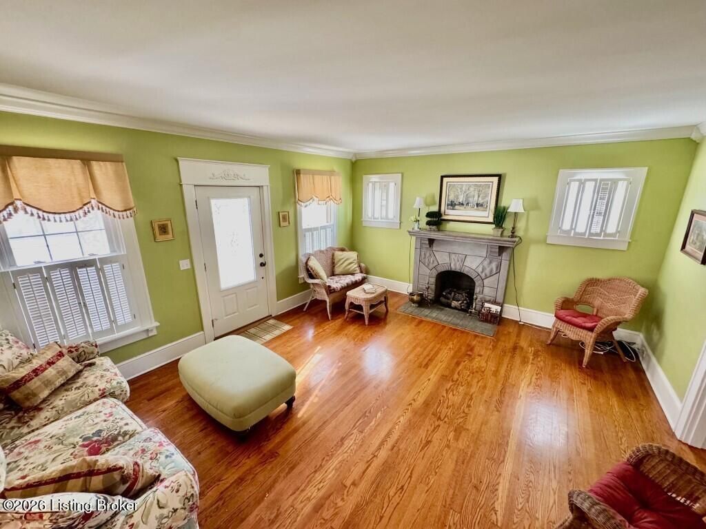 Photo of 402 N Walnut St, Springfield, KY 40069 (MLS # 1706584)