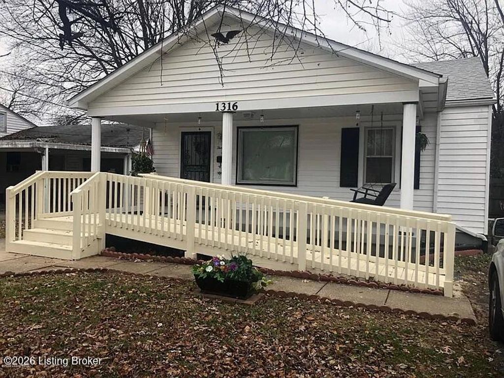 Photo of 1316 Weller Ave, Louisville, KY 40208 (MLS # 1707159)