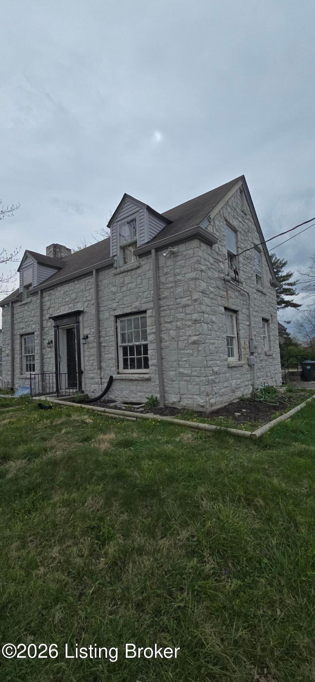 Photo of 4502 Fegenbush Ln, Louisville, KY 40218 (MLS # 1715133)