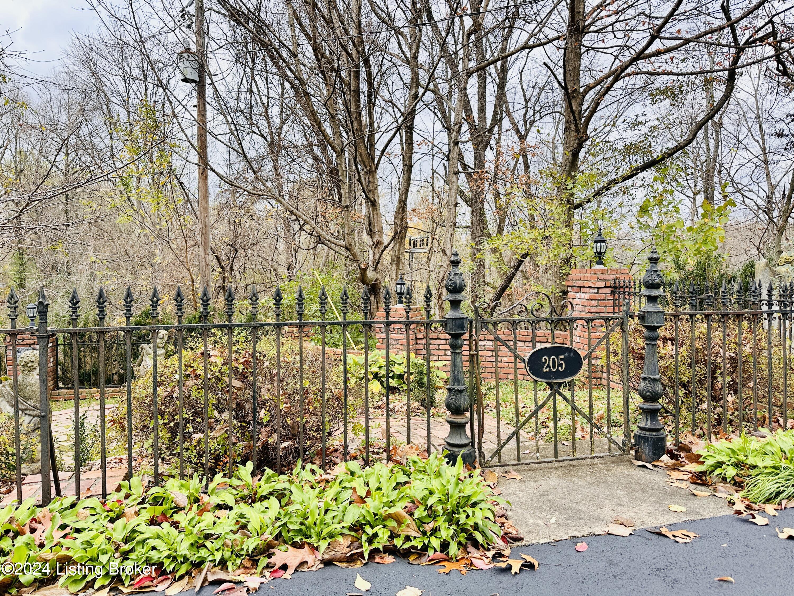 205 W Chestnut St, Leitchfield, Kentucky image 34