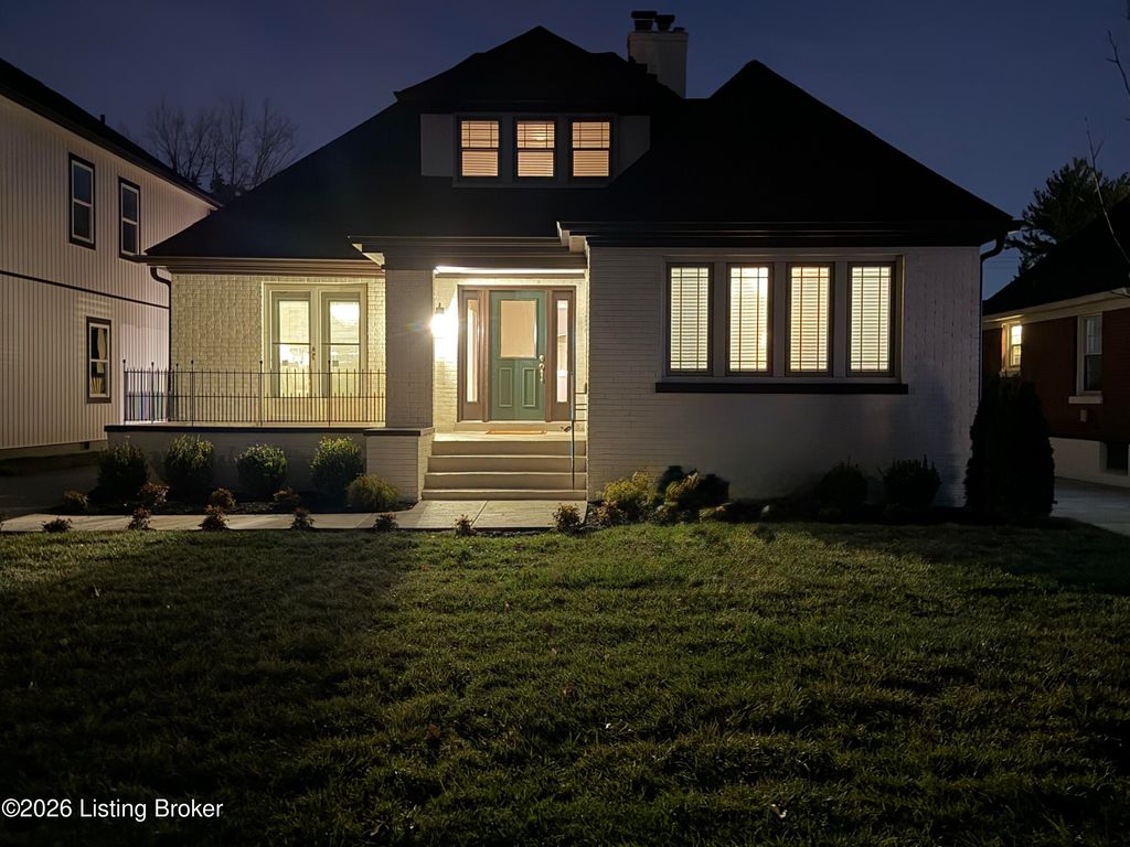 Photo of 1214 Larue Ave, Louisville, KY 40213 (MLS # 1714621)